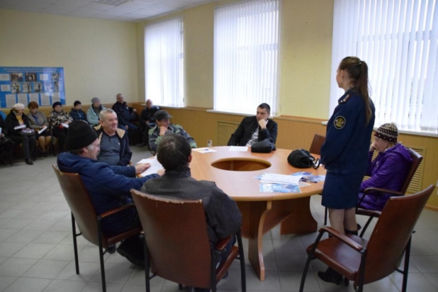 Сотрудники исправительной колонии Себежского района провели «кадровый день» в Невеле - 2019-10-18 08:34:00 - 1