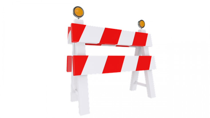 В Великих Луках перекрыт ещё один участок дороги - 2019-09-30 11:42:00 - 1