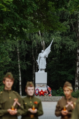 В Великих Луках прошел митинг, посвященный Дню памяти и скорби (ФОТО) - 2016-06-22 12:52:00 - 1