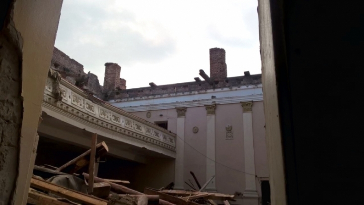 Психоделический фоторепортаж: Великолукский драмтеатр сейчас - 2016-05-23 20:47:00 - 1