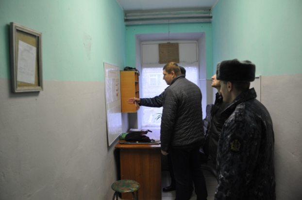 Представители общественно-наблюдательной комиссии посетили великолукские ИК и СИЗО - 2020-01-31 19:51:00 - 1