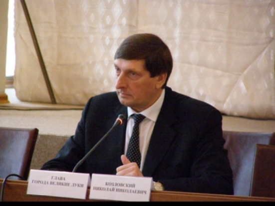 Глава Великих Лук провел прием граждан по личным вопросам - 2016-09-05 13:31:00 - 1