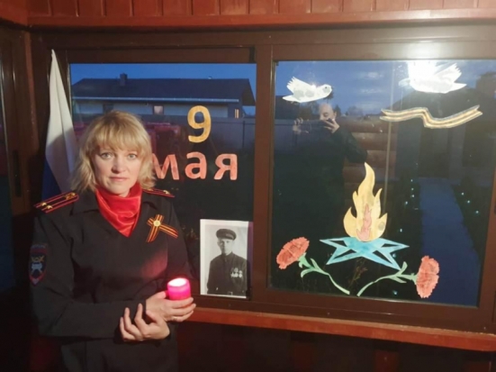 Псковские полицейские присоединились к Всероссийской акции «Окна Победы» - 2020-05-11 13:03:00 - 1