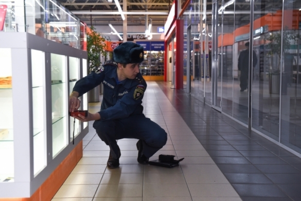 МЧС: в Псковской области после трагедии в Кемерове проводится масштабная работа по проверкам торгово-развлекательных комплексов (ФОТО) - 2018-03-30 17:29:00 - 1