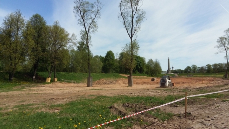 Реконструкция великолукской крепости не помешает массовому старту аэростатов (фото) - 2016-05-12 13:53:00 - 1