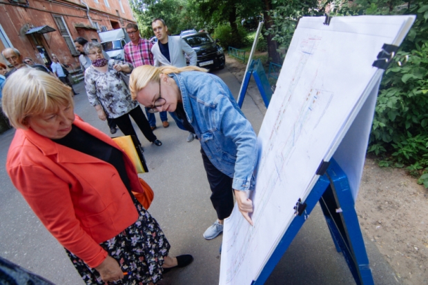 ФОТО: В Великих Луках проходят публичные обсуждения реконструкции проспекта Ленина - 2020-07-15 09:46:00 - 1