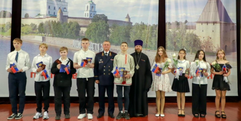 В региональном УМВД прошло торжественное собрание - 2024-06-13 19:35:00 - 1