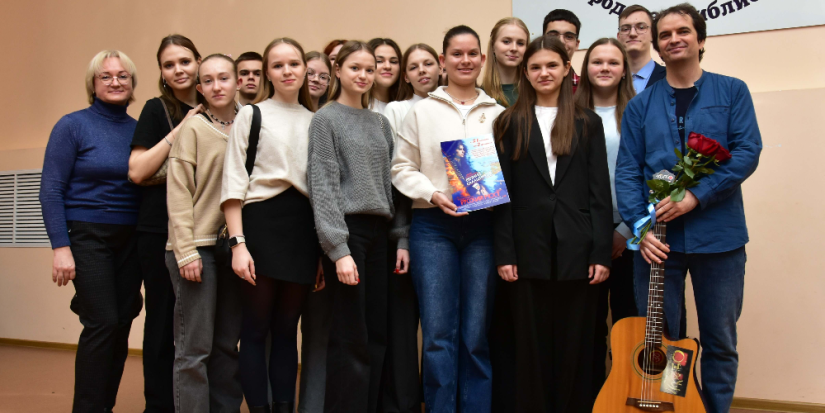 Великолучане встретились с музыкантом Евгением Калашниковым - 2025-02-04 12:35:00 - 1