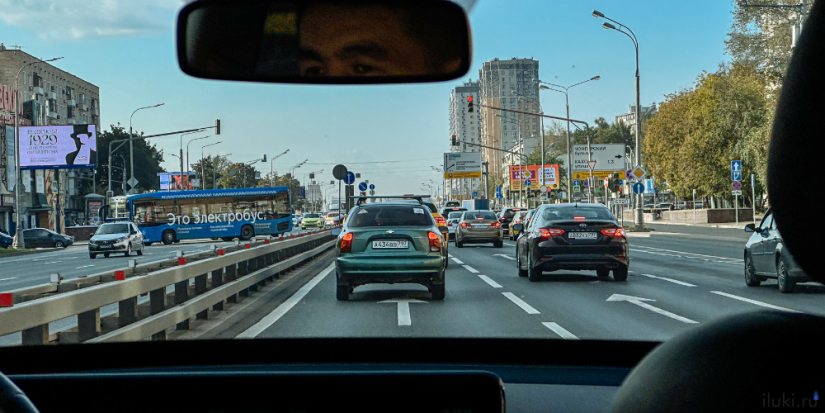 С мая импортные автомобили в России снова подорожают - 2025-05-04 14:05:00 - 1