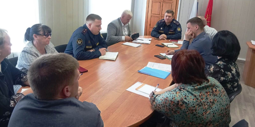 Трудоустройство осужденных к принудительным работам обсудили в Великих Луках - 2025-04-30 08:35:00 - 1