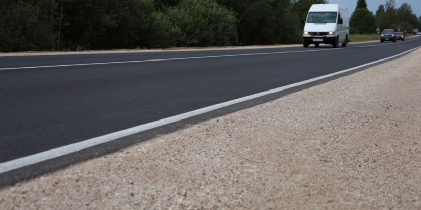 Участок дороги Пушкинские Горы – Локня ремонтируют по нацпроекту - 2025-05-29 15:35:00 - 1