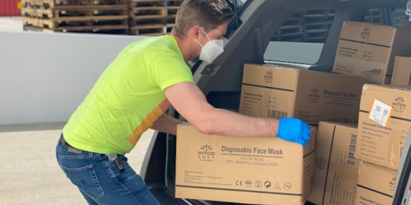 Народный фронт и Почта России продолжают доставку гуманитарной помощи - 2025-05-31 18:05:00 - 1