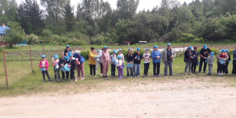 Жители Печорского района очистили берега озера - 2025-06-19 10:35:00 - 1