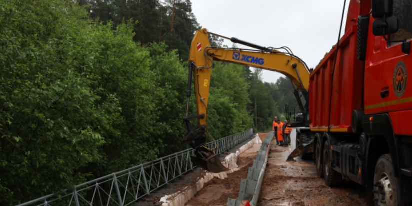 В Печорах делают тротуары и освещение - 2025-06-26 14:35:00 - 1