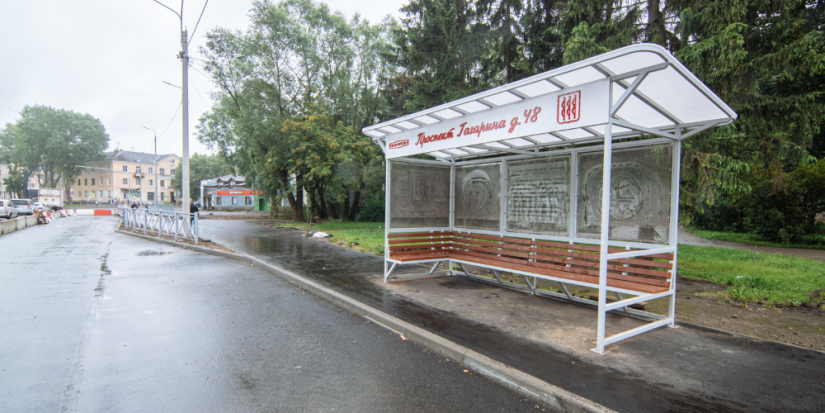 На проспекте Гагарина появились новые остановочные комплексы - 2025-07-22 12:30:00 - 1