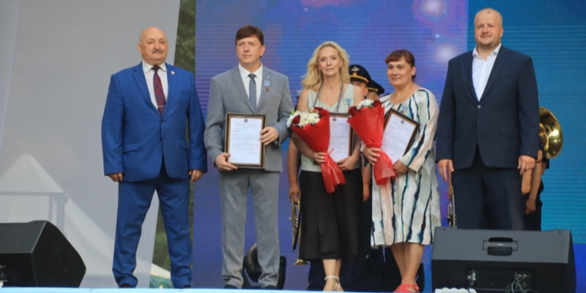 Медали «За заслуги перед Псковом» вручили в День города - 2025-07-24 17:35:00 - 1