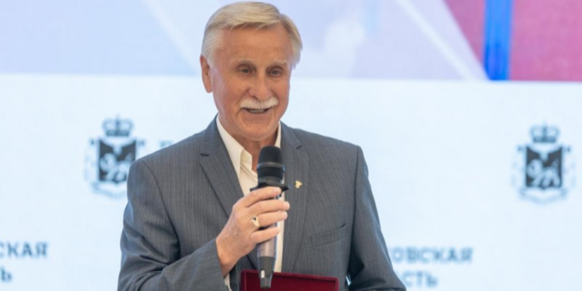 Региональные награды вручили тренерам и наставникам псковских спортсменов - 2025-08-05 10:35:00 - 1