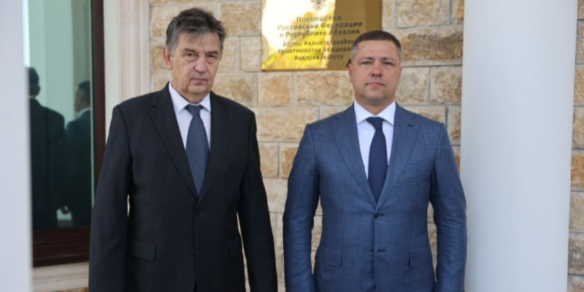 Михаил Ведерников провел рабочую встречу с Михаилом Шургалиным - 2025-08-11 17:35:00 - 1