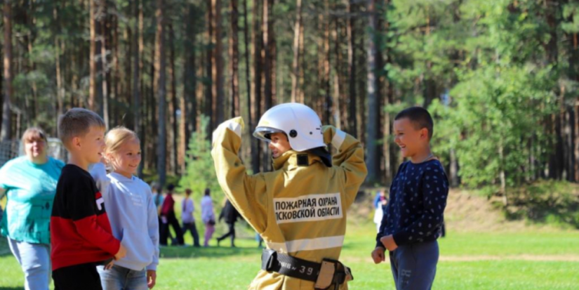 День безопасности прошел в лагере «Стремительный» - 2025-08-12 11:35:00 - 1