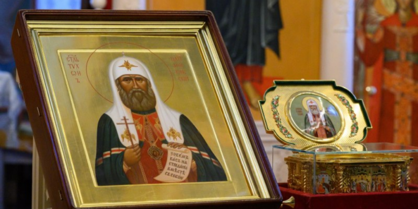 Около 9 тыс верующих поклонились мощам святителя Тихона в Пскове - 2025-08-15 14:35:00 - 1