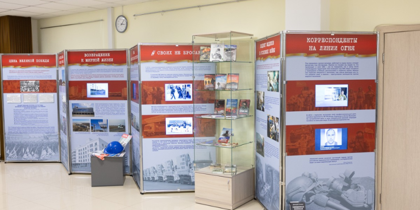 Выставка «Чужие и СВОи. Обличья и лица» начала работу в Пскове - 2025-09-19 09:05:00 - 1