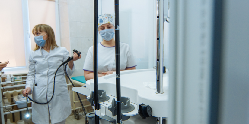 Зарплата врача должна быть почти вдвое выше средней по региону - 2025-09-22 19:35:00 - 1