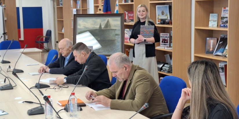 Проект Псковского музея «Предметный мир войны» представили краеведам региона - 2025-09-22 11:35:00 - 1