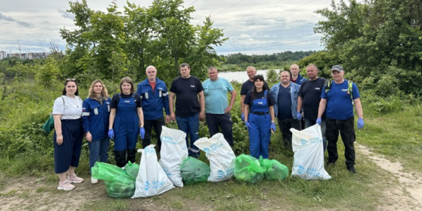 В Псковской области очистили от мусора более 77 км прибрежных зон - 2025-09-22 12:35:00 - 1