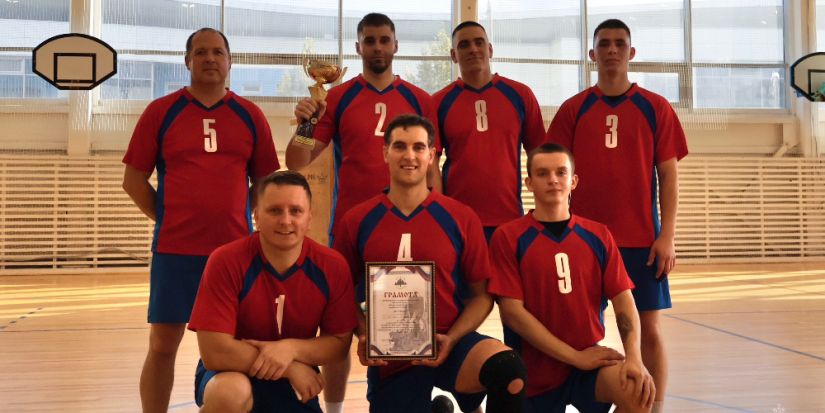 Псковские спасатели стали победителями турнира по волейболу - 2025-09-25 11:05:00 - 1
