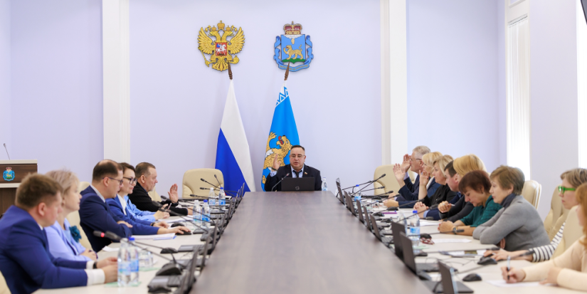 Комитеты Собрания провели заседания накануне сентябрьской сессии - 2025-09-27 20:05:00 - 1