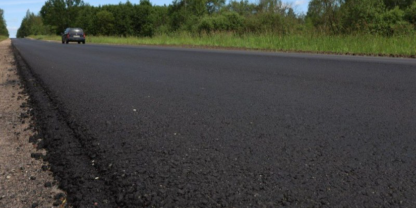 На дороге Пушкинские Горы - Локня идет ремонт - 2025-09-25 17:05:00 - 1