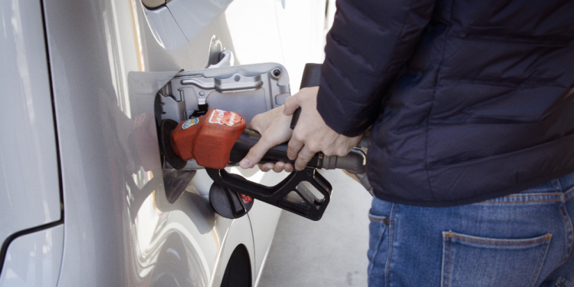 В регионах начали ограничивать продажу бензина «в одни руки» - 2025-09-26 18:05:00 - 1