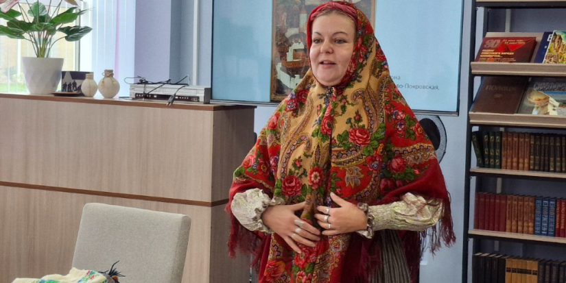 Псковский музей побывал в гостях у пенсионеров из Социального городка - 2025-10-03 17:05:00 - 1