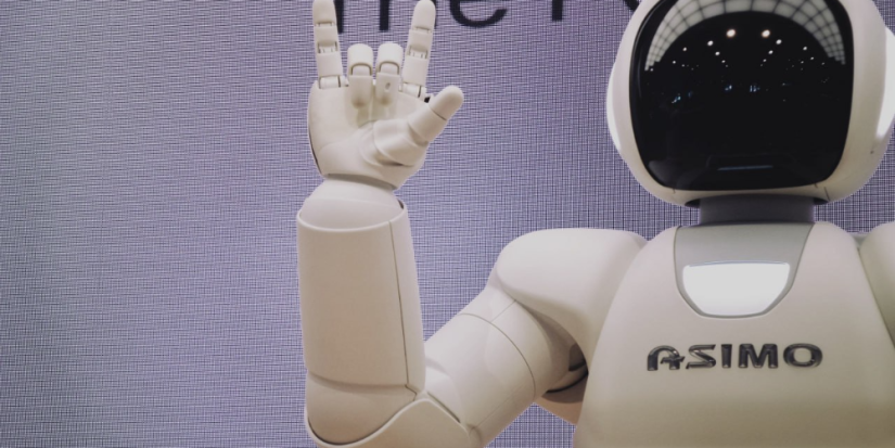 Великолучане могут наблюдать за битвой роботов онлайн - 2025-10-11 16:05:00 - 1