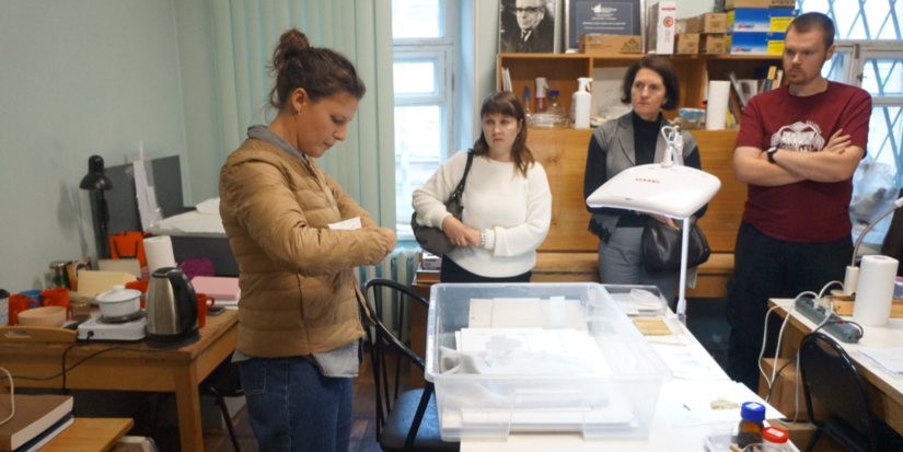 Сотрудник Псковского музея поделился опытом реставрации артефактов из кожи - 2025-10-12 15:05:00 - 1