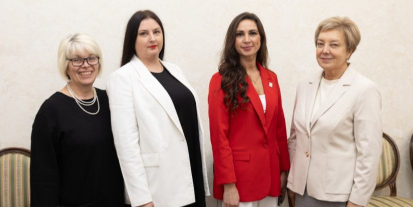 Директора Дновского железнодорожного техникума - финалист конкурса «Мастер года» - 2025-10-13 12:05:00 - 1