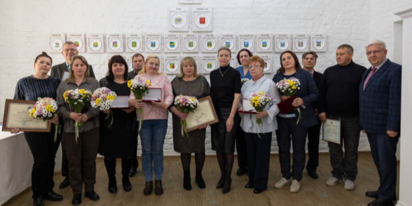 В Псковской области наградили лучших аграриев региона - 2025-10-21 16:35:00 - 1