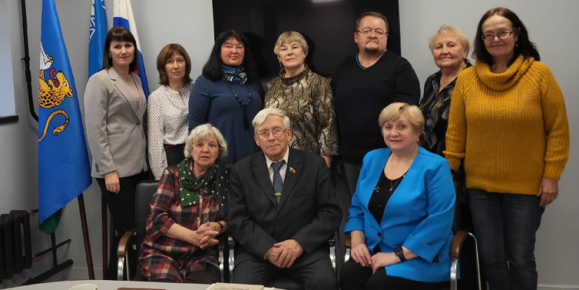 Великолучанину вручили медаль «За весомый вклад в краеведение» - 2025-11-05 13:35:00 - 1