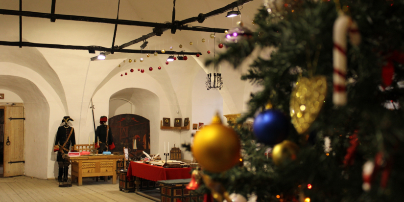 Псковский музей приглашает школьников на программу «Новогодняя канцелярия» - 2025-11-09 20:05:00 - 1