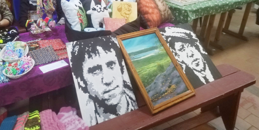 Идрицкая ИК представила швейные изделия на Фестивале традиционных ремёсел - 2025-11-16 17:05:00 - 1