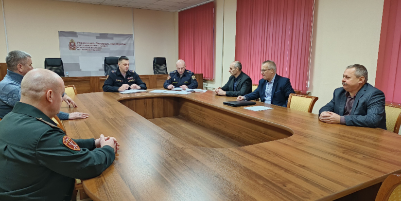 В Управлении Росгвардии по Псковской области поздравили ветеранов ведомства - 2025-11-22 19:05:00 - 1