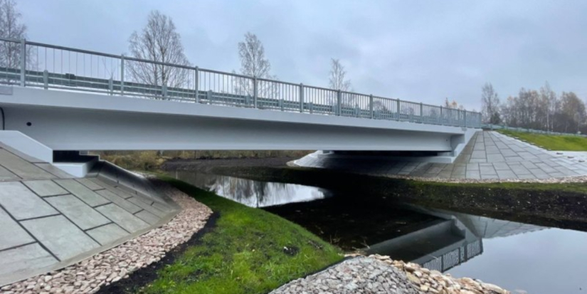 В Палкинском округе отремонтировали мост через реку Локнянка - 2025-12-02 11:05:00 - 1