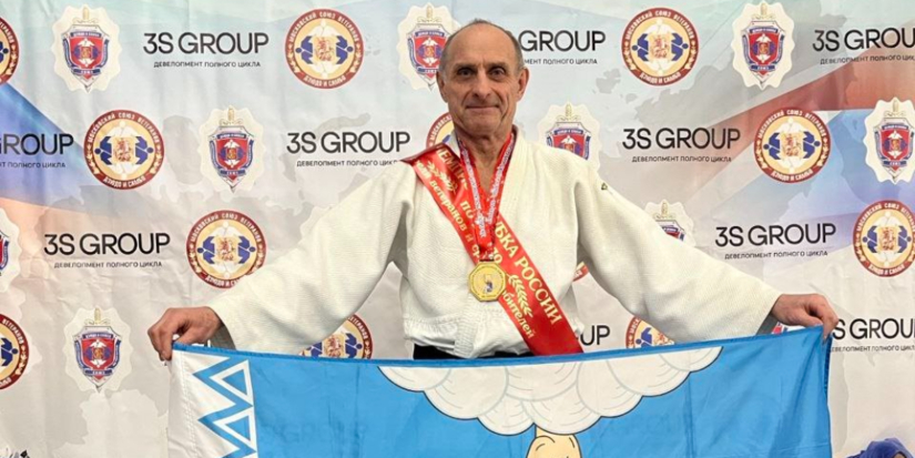 Ветеран псковского СОБР Росгвардии одержал победу на всероссийских соревнованиях - 2025-12-09 13:05:00 - 1