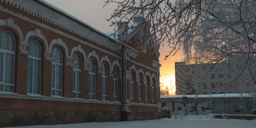 Песни и романсы из кинофильмов прозвучат в великолукской ДШИ «Центр» - 2025-12-12 09:35:00 - 1