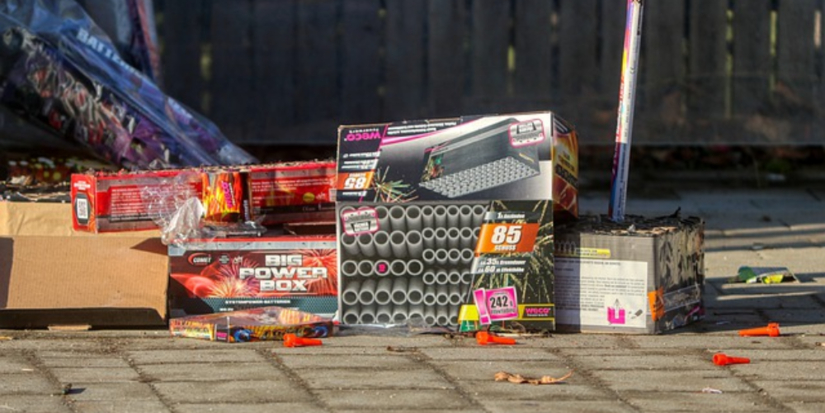 Салюты и фейерверки можно будет запускать в новогоднюю ночь в Псковской области - 2025-12-26 15:35:00 - 1