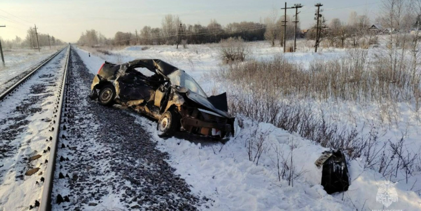 Легковушка вылетела под поезд в Локнянском районе. - 2026-01-18 15:32:49 - 1