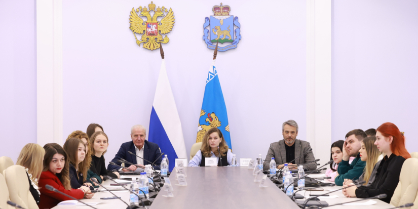 Молодёжный парламент Псковской области подвёл итоги двухлетней работы - 2026-01-19 13:05:00 - 1