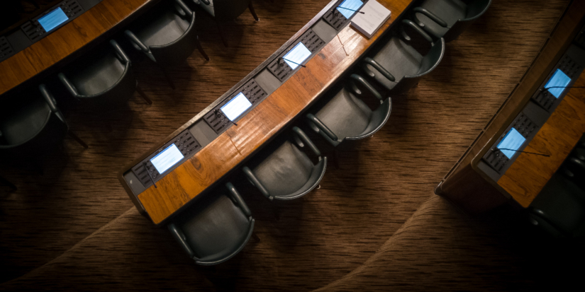 Запрет на фотосъемку в Госдуме объяснили заботой о журналистах и депутатах - 2026-01-29 19:05:00 - 1