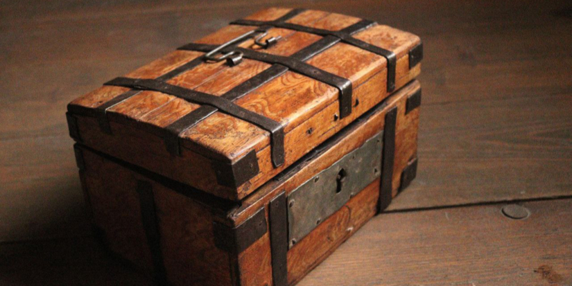 Изборский музей представляет выставку «Что в сундуке заветном том?» - 2026-02-04 12:05:00 - 1