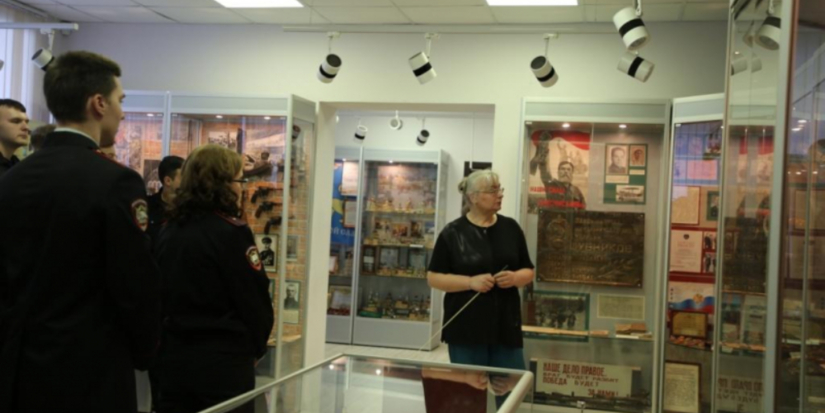 Сотрудники псковской полиции встретились со студентами - 2026-02-07 12:05:00 - 1